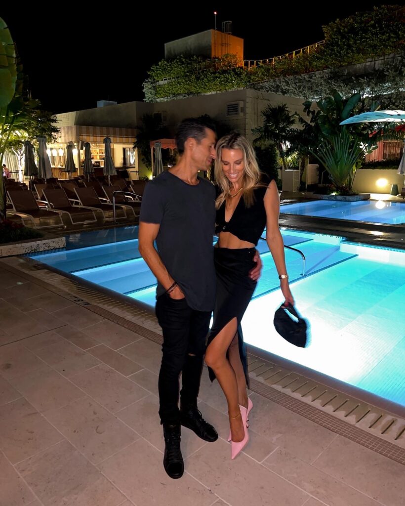 by far pink pumps, pink pumps, black midi skirt, revolve, jacquemus, jacquemus knit blouse, jacquemus black crop twist top, electric picks, bottega veneta, bottega veneta jodie bag,ksubi tshirt, ksubi jeans, date night looks