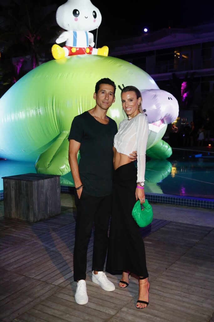 sami miro vintage, asymmetric baby rib tee, christopher esber black maxi skirt, gianvito rossi heels, bottega veneta green jodie bag, art basel 2021, art basel look, art basel outfit